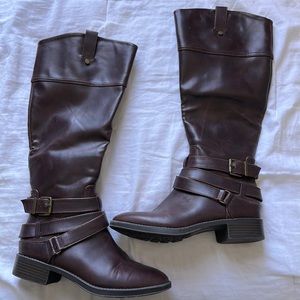 Brown knee high boots. Worn once. Great condition